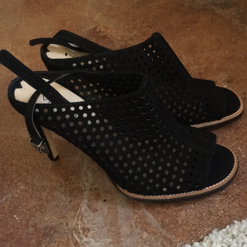 Suede via spiga platform pump